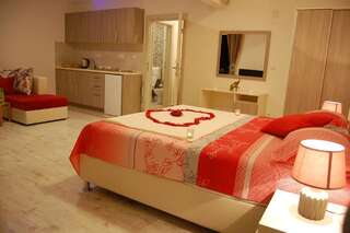 Апартаменты Apartments Ardoni Улцинь Номер-студио с балконом-6